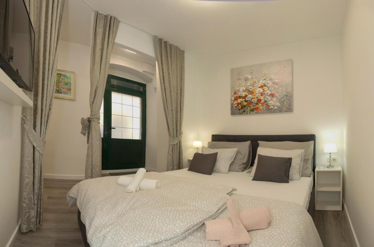 Apartment Klara สปลิท ภายนอก รูปภาพ