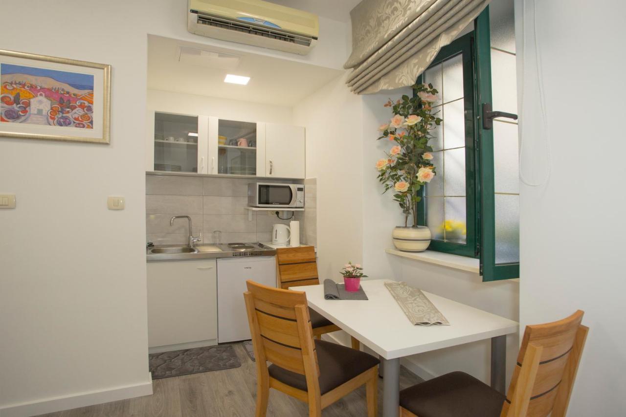 Apartment Klara สปลิท ภายนอก รูปภาพ