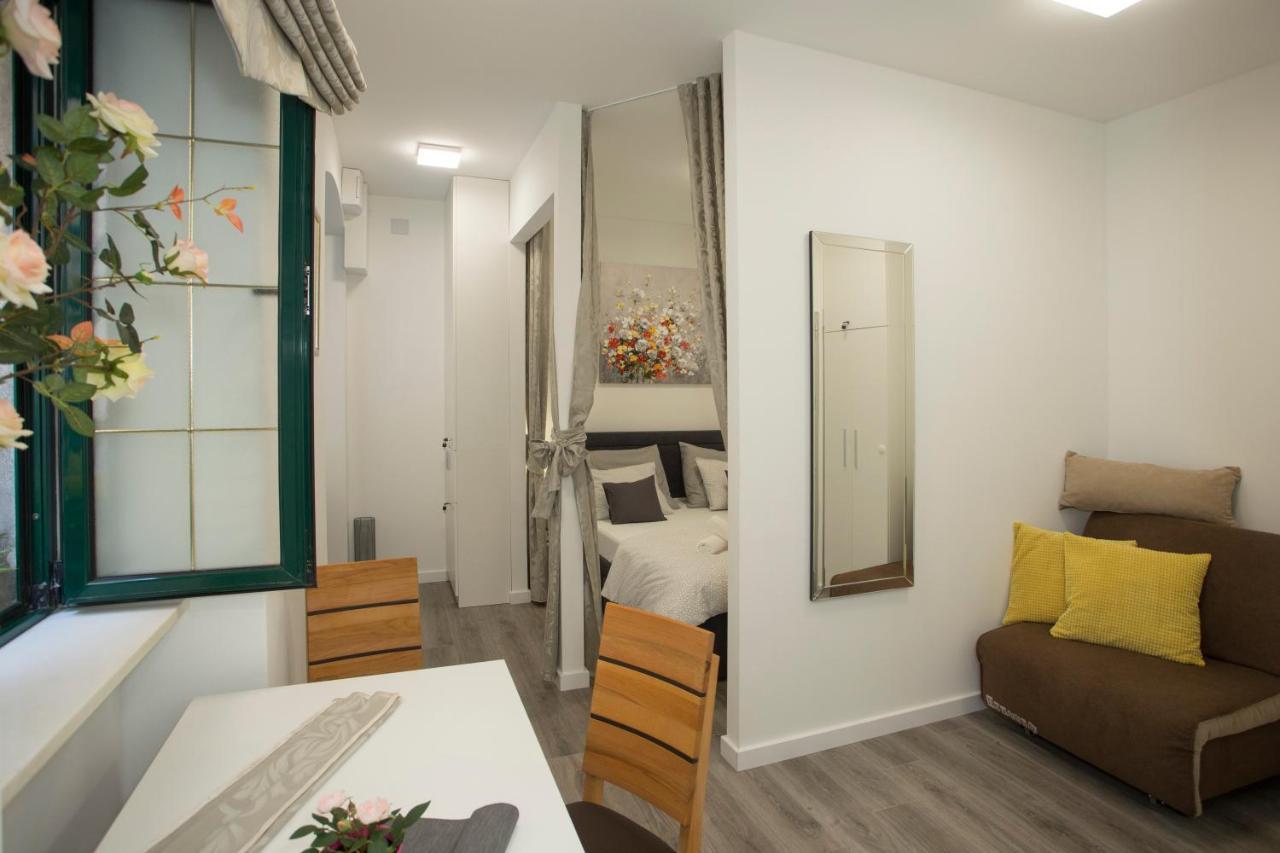 Apartment Klara สปลิท ภายนอก รูปภาพ